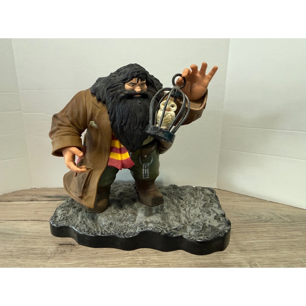 Vintage 2000 Warner Bros Harry Potter Rubeus Hagrid's Gift with Lantern and Owl